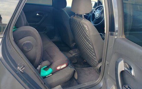 Volkswagen Polo VI (EU Market), 2012 год, 600 000 рублей, 12 фотография
