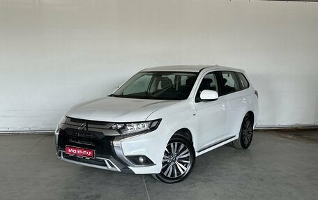 Mitsubishi Outlander III рестайлинг 3, 2022 год, 2 270 000 рублей, 1 фотография