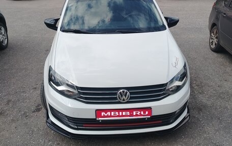Volkswagen Polo VI (EU Market), 2018 год, 1 280 000 рублей, 1 фотография