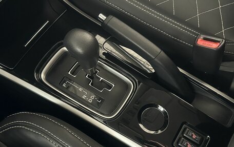 Mitsubishi Outlander III рестайлинг 3, 2022 год, 2 270 000 рублей, 17 фотография