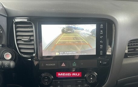 Mitsubishi Outlander III рестайлинг 3, 2022 год, 2 270 000 рублей, 16 фотография