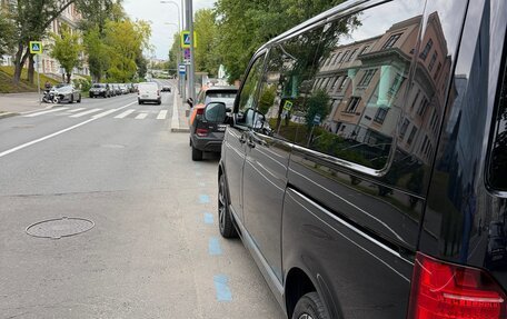 Volkswagen Multivan T6 рестайлинг, 2021 год, 8 700 000 рублей, 5 фотография