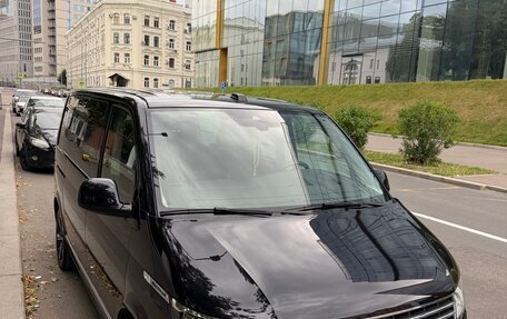 Volkswagen Multivan T6 рестайлинг, 2021 год, 8 700 000 рублей, 2 фотография