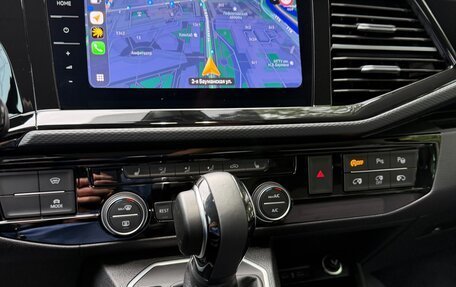 Volkswagen Multivan T6 рестайлинг, 2021 год, 8 700 000 рублей, 14 фотография