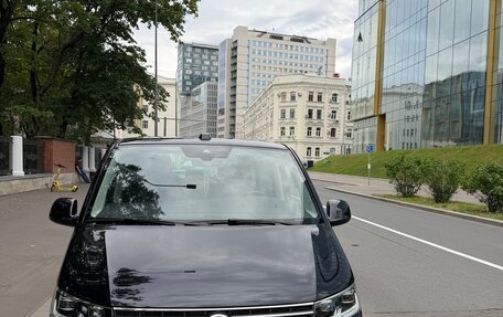 Volkswagen Multivan T6 рестайлинг, 2021 год, 8 700 000 рублей, 20 фотография