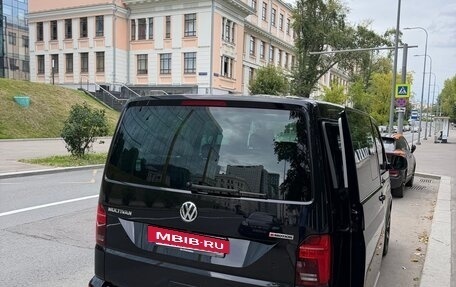 Volkswagen Multivan T6 рестайлинг, 2021 год, 8 700 000 рублей, 22 фотография