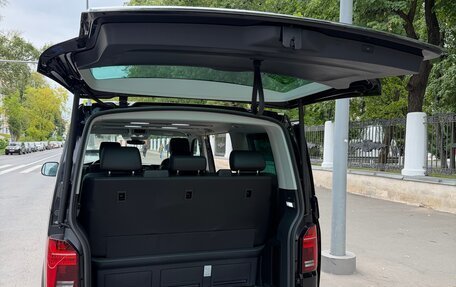 Volkswagen Multivan T6 рестайлинг, 2021 год, 8 700 000 рублей, 24 фотография