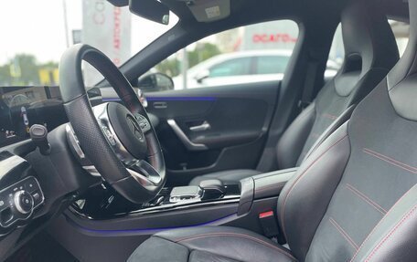 Mercedes-Benz CLA, 2019 год, 2 900 000 рублей, 12 фотография
