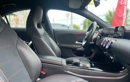 Mercedes-Benz CLA, 2019 год, 2 900 000 рублей, 17 фотография