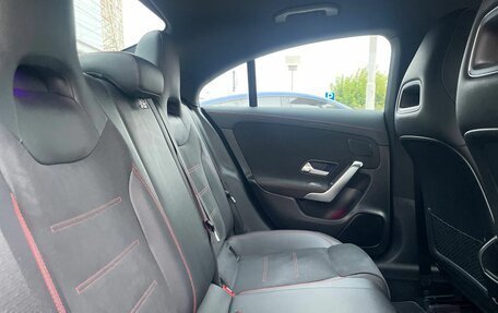 Mercedes-Benz CLA, 2019 год, 2 900 000 рублей, 24 фотография