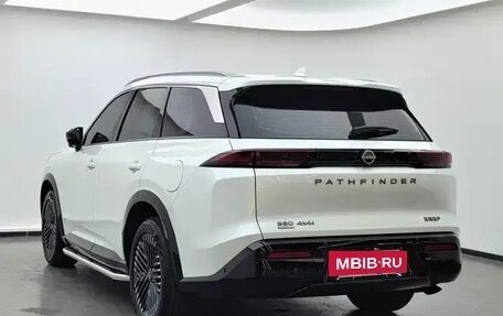 Nissan Pathfinder, 2024 год, 4 800 000 рублей, 4 фотография