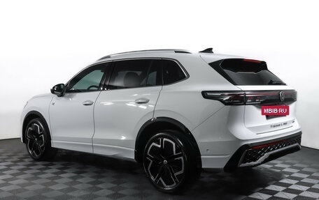 Volkswagen Tiguan, 2024 год, 4 390 000 рублей, 7 фотография