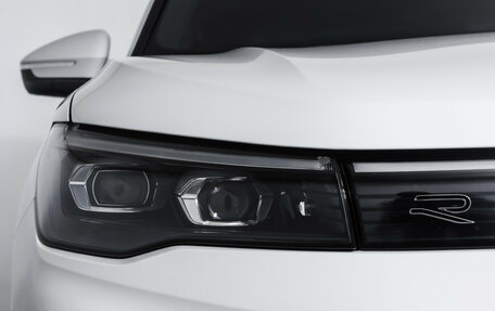 Volkswagen Tiguan, 2024 год, 4 390 000 рублей, 23 фотография