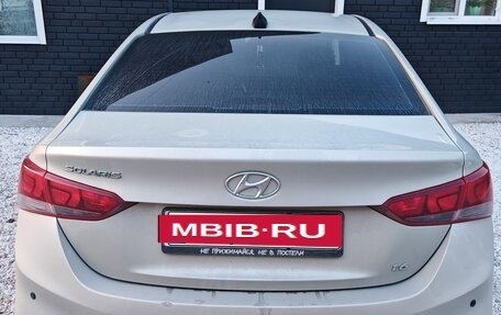 Hyundai Solaris II рестайлинг, 2018 год, 950 000 рублей, 2 фотография