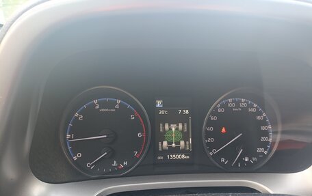 Toyota RAV4, 2017 год, 2 300 000 рублей, 8 фотография