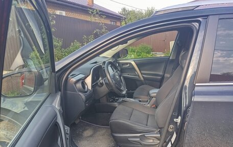 Toyota RAV4, 2017 год, 2 300 000 рублей, 5 фотография
