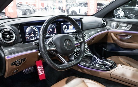 Mercedes-Benz E-Класс, 2017 год, 3 580 000 рублей, 15 фотография