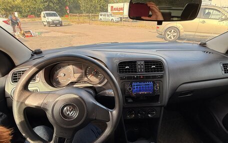 Volkswagen Polo VI (EU Market), 2012 год, 365 000 рублей, 10 фотография