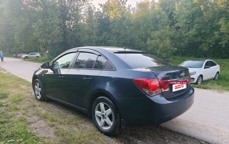 Chevrolet Cruze II, 2010 год, 500 000 рублей, 7 фотография