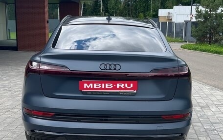 Audi e-tron Sportback I, 2022 год, 5 900 000 рублей, 2 фотография