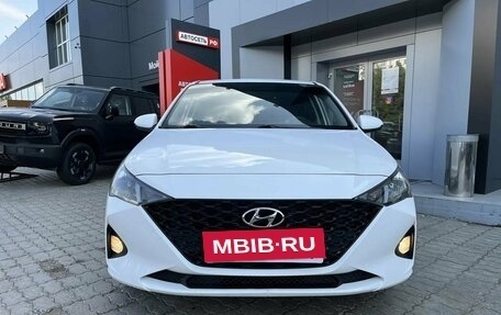 Hyundai Solaris II рестайлинг, 2021 год, 1 649 360 рублей, 2 фотография