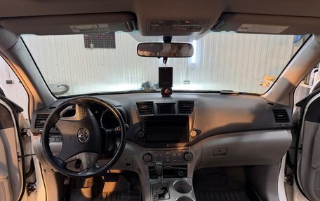 Toyota Highlander III, 2008 год, 1 700 000 рублей, 14 фотография