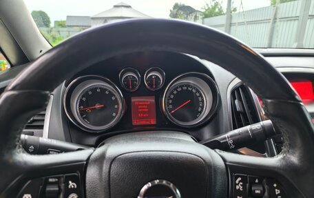 Opel Astra J, 2013 год, 650 000 рублей, 10 фотография