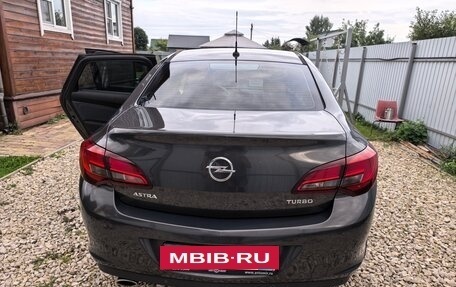 Opel Astra J, 2013 год, 650 000 рублей, 9 фотография