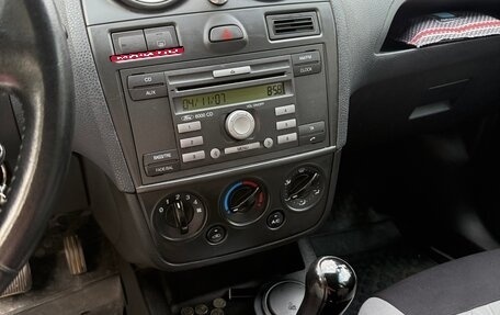 Ford Fiesta, 2007 год, 300 000 рублей, 10 фотография
