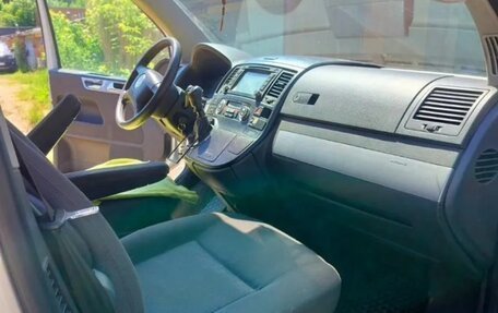 Volkswagen Multivan T5, 2003 год, 890 000 рублей, 7 фотография