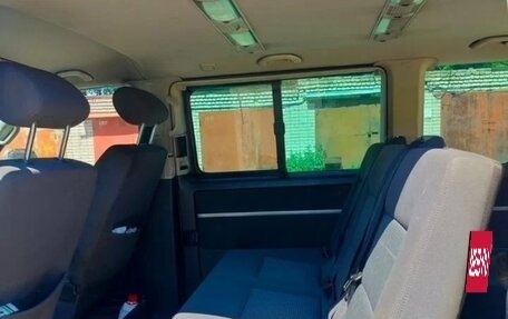 Volkswagen Multivan T5, 2003 год, 890 000 рублей, 5 фотография