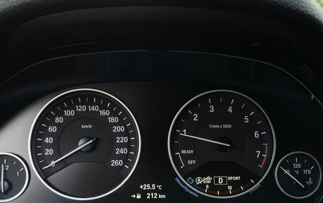 BMW 3 серия, 2016 год, 1 790 000 рублей, 12 фотография