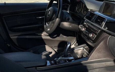BMW 3 серия, 2016 год, 1 790 000 рублей, 11 фотография