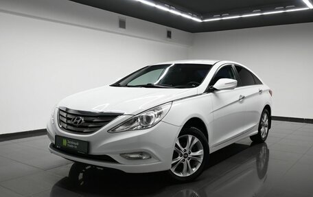 Hyundai Sonata VI, 2010 год, 925 000 рублей, 1 фотография