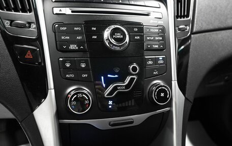 Hyundai Sonata VI, 2010 год, 925 000 рублей, 14 фотография
