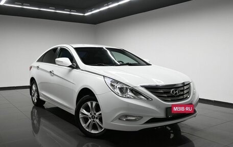 Hyundai Sonata VI, 2010 год, 925 000 рублей, 5 фотография