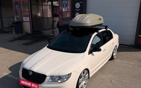 Skoda Superb III рестайлинг, 2012 год, 1 100 000 рублей, 3 фотография