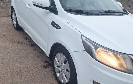 KIA Rio III рестайлинг, 2013 год, 850 000 рублей, 5 фотография