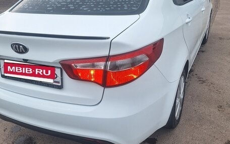 KIA Rio III рестайлинг, 2013 год, 850 000 рублей, 4 фотография