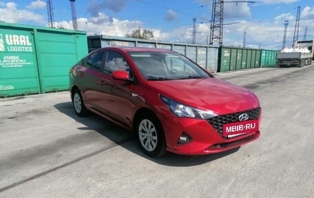 Hyundai Solaris II рестайлинг, 2022 год, 1 600 000 рублей, 2 фотография