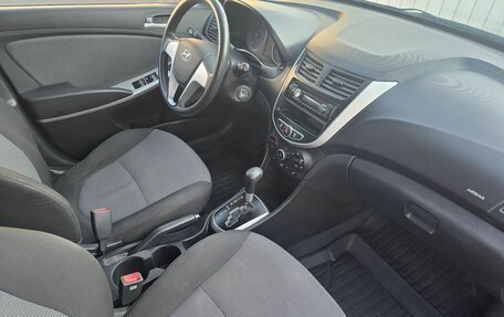 Hyundai Solaris II рестайлинг, 2011 год, 925 000 рублей, 14 фотография