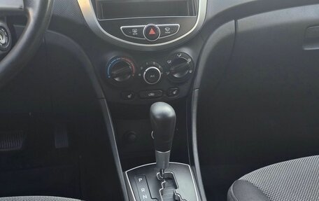 Hyundai Solaris II рестайлинг, 2011 год, 925 000 рублей, 17 фотография