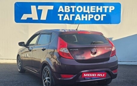 Hyundai Solaris II рестайлинг, 2011 год, 925 000 рублей, 8 фотография