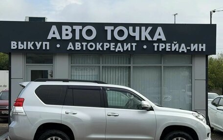 Toyota Land Cruiser Prado 150 рестайлинг 2, 2011 год, 2 250 000 рублей, 8 фотография