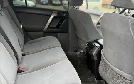 Toyota Land Cruiser Prado 150 рестайлинг 2, 2011 год, 2 250 000 рублей, 16 фотография