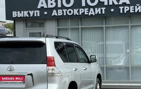 Toyota Land Cruiser Prado 150 рестайлинг 2, 2011 год, 2 250 000 рублей, 11 фотография