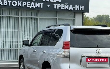 Toyota Land Cruiser Prado 150 рестайлинг 2, 2011 год, 2 250 000 рублей, 12 фотография