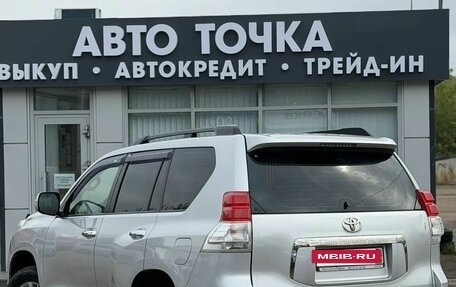 Toyota Land Cruiser Prado 150 рестайлинг 2, 2011 год, 2 250 000 рублей, 5 фотография