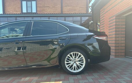 Toyota Camry, 2019 год, 2 350 000 рублей, 4 фотография