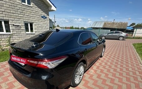 Toyota Camry, 2019 год, 2 350 000 рублей, 8 фотография